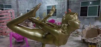 玻璃钢仿铜瑜伽女性博鱼网页版