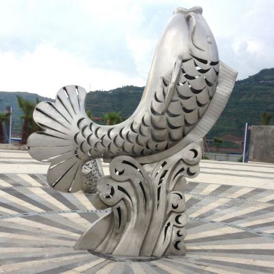 公园游乐场摆放的不锈钢镂空喷水博鱼网页版