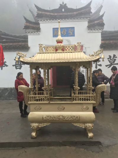 祠堂道观上香祈福镀金香炉博鱼网页版