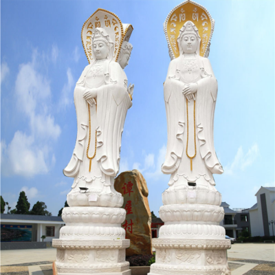 汉白玉三面观音石雕像