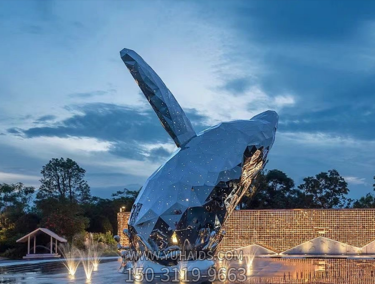 不锈钢块面鲸鱼，创意出水大鱼博鱼网页版