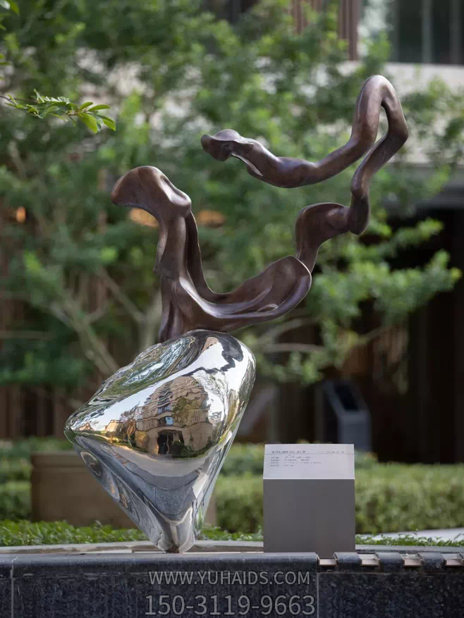 公园不锈钢镜面创意景观博鱼网页版