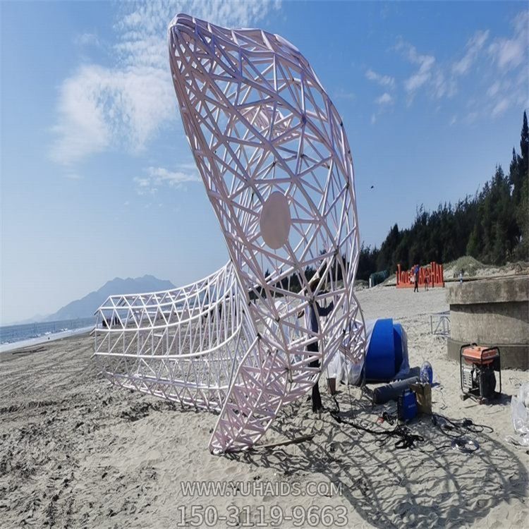 沙滩摆放大型不锈钢海豚镂空景观博鱼网页版