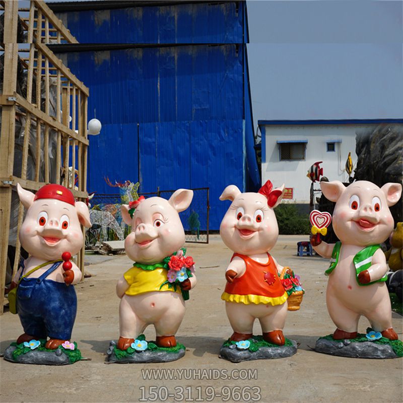 电影院四只卡通玻璃钢彩绘猪博鱼网页版