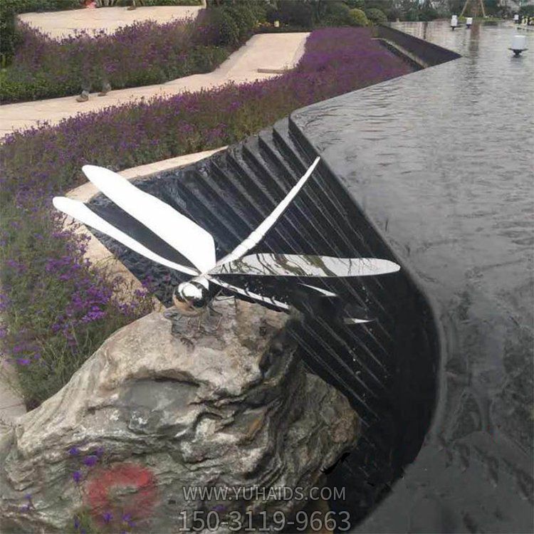 公园不锈钢镜面大型蜻蜓水景观博鱼网页版摆件