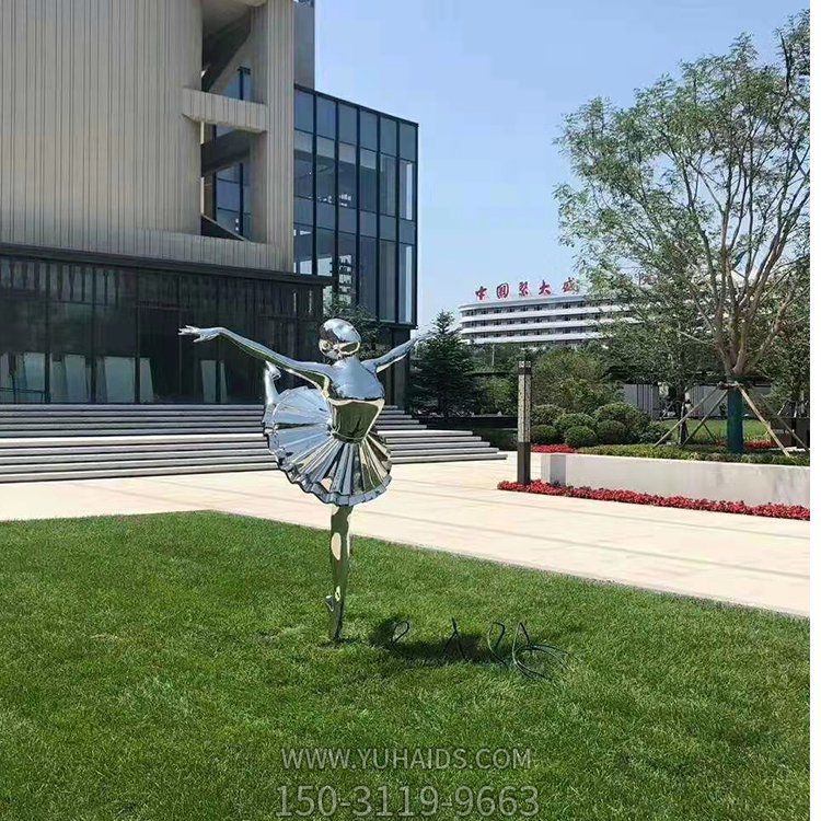 不锈钢芭蕾女孩，镜面跳舞女孩博鱼网页版