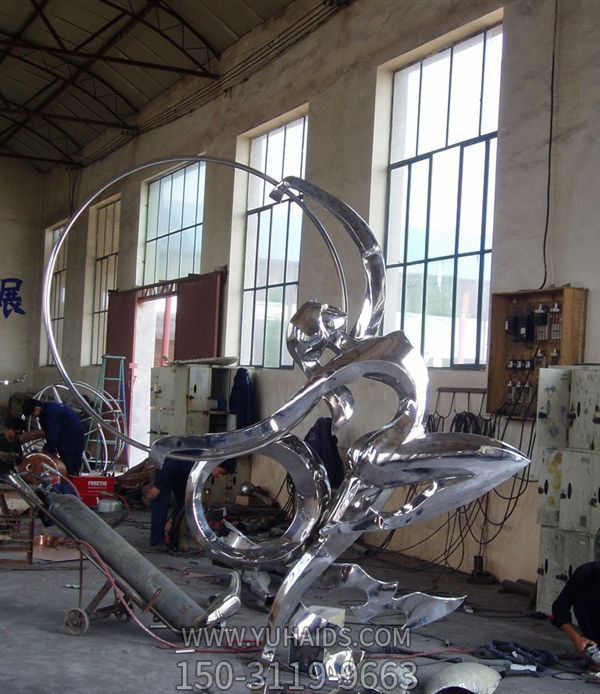 公园不锈钢抛光体操女孩人物博鱼网页版