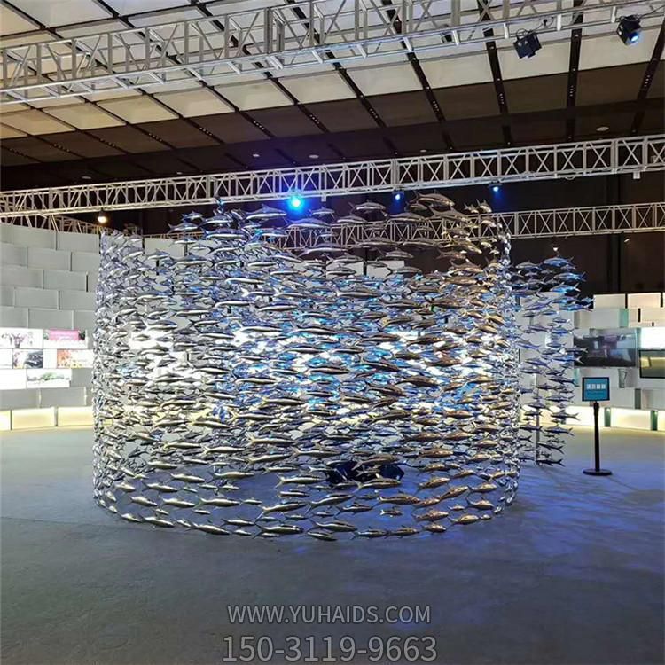 室内创意不锈钢镜面创意鱼群博鱼网页版