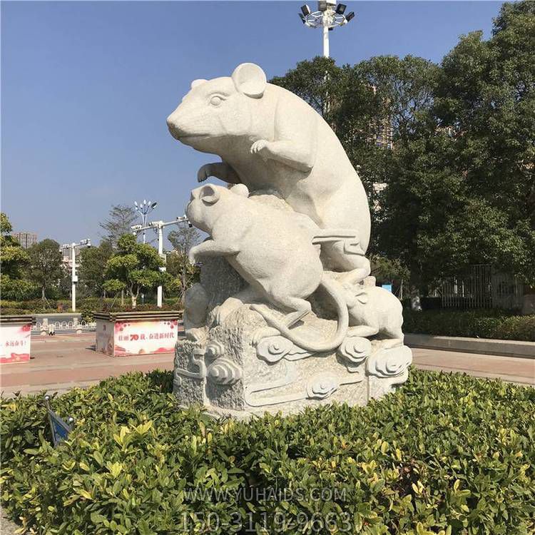 广场摆放天然砂岩浮雕老鼠生肖石雕博鱼网页版