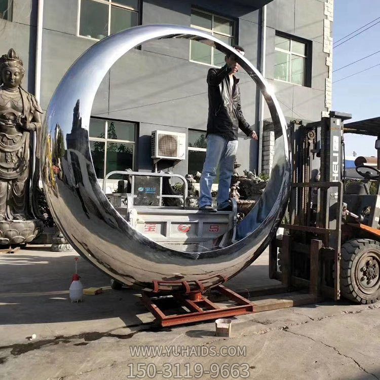 校园广场摆放不锈钢抽象造型标志景观博鱼网页版