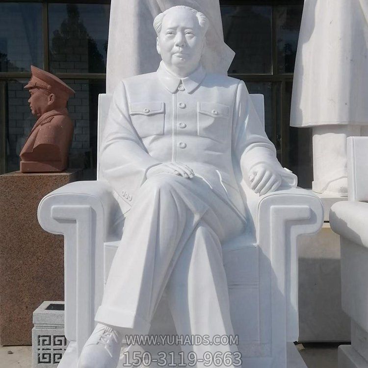 校园广场摆放汉白玉雕刻毛泽东坐姿雕像博鱼网页版