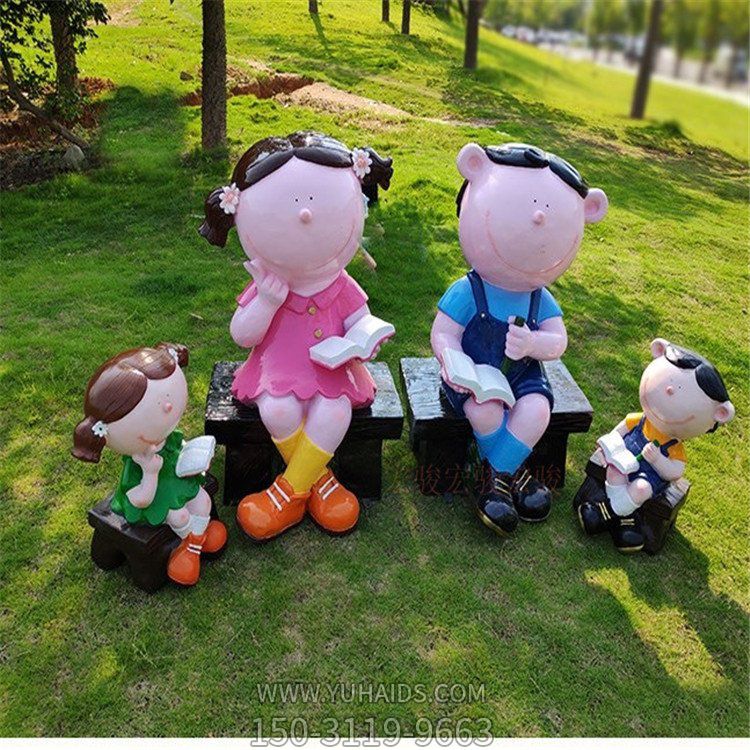 卡通人物，玻璃钢看书人物美陈博鱼网页版