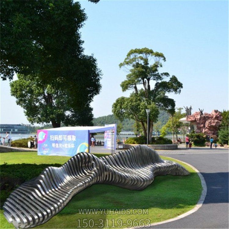 不锈钢异形座椅 金属波浪形座椅博鱼网页版 抽象假山造型椅子 商场步行街商业街博鱼网页版摆件