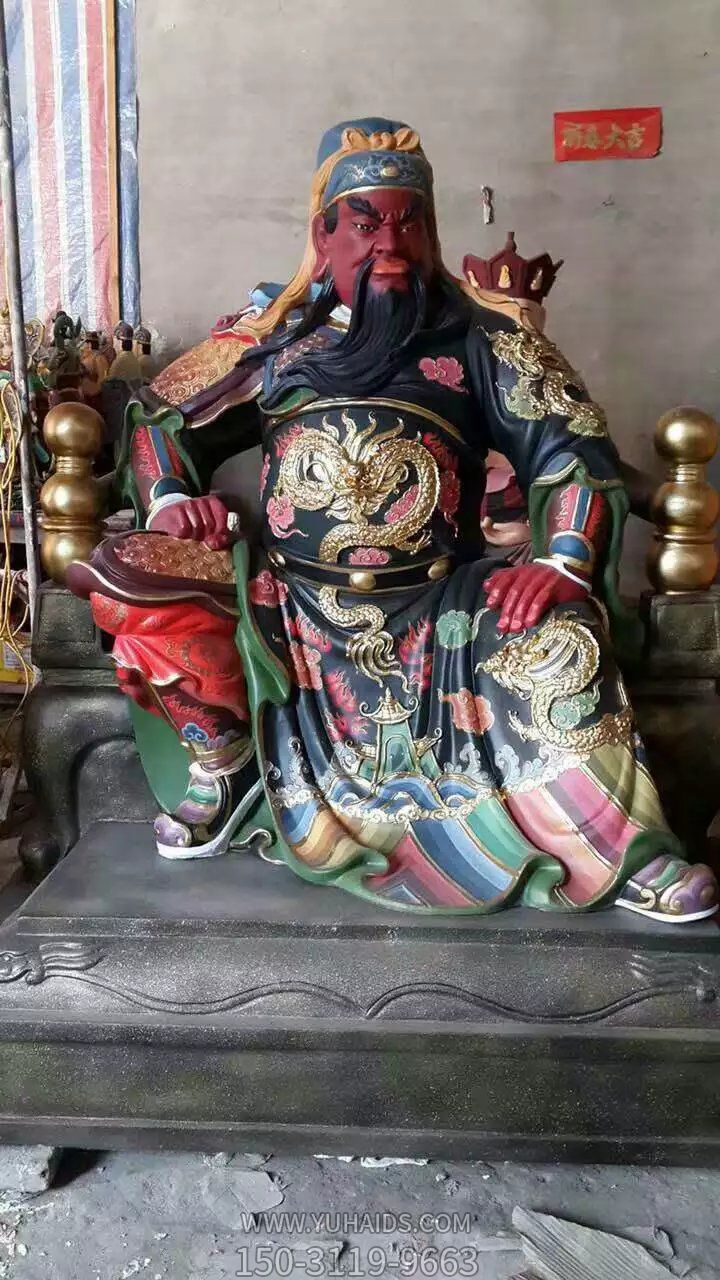玻璃钢彩绘大型景观寺庙关公博鱼网页版