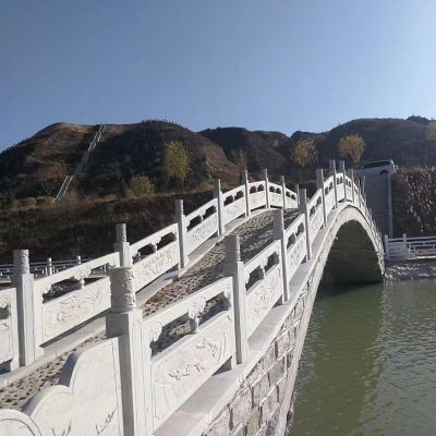 景区汉白玉石拱桥镂空栏杆博鱼网页版