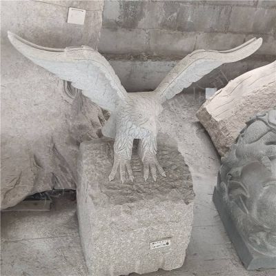 黄锈石大理石老鹰雄鹰博鱼网页版园林景观石雕摆件