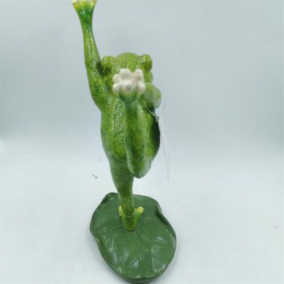 青蛙博鱼网页版-室内玻璃钢创意绿色青蛙博鱼网页版