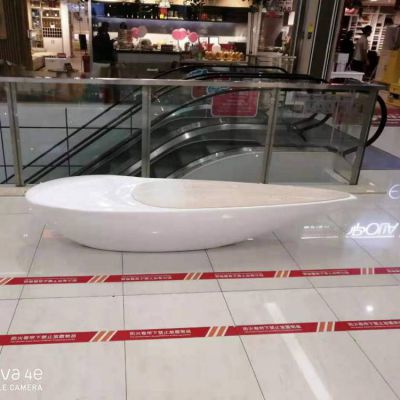 玻璃钢异形休闲凳商业美陈房地产商业步行街博鱼网页版