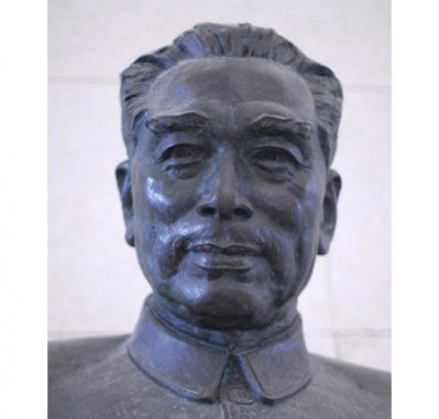 户外玻璃钢仿铜世界伟人周恩来博鱼网页版