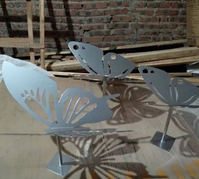 三只不锈钢室内蝴蝶博鱼网页版