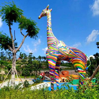 玻璃钢彩绘海边创意大型景观长颈鹿博鱼网页版