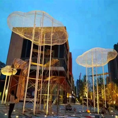 城市广场创意镂空漂浮云朵博鱼网页版