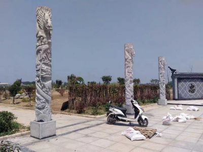 擎天华表柱上的龙博鱼网页版