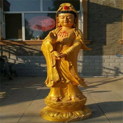 漆金观世音菩萨雕像