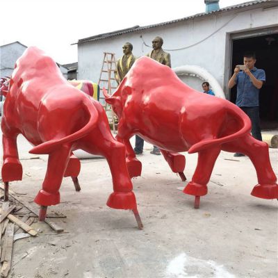 抽象玻璃钢喷漆牛小品广场景观博鱼网页版