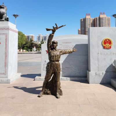 广场学院摆放建党文化主题仿铜人物博鱼网页版