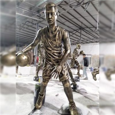 景区景观摆放打篮球玻璃钢运动人物博鱼网页版