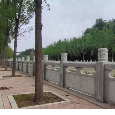 河道街边安置青石雕刻栏板花岗岩博鱼网页版