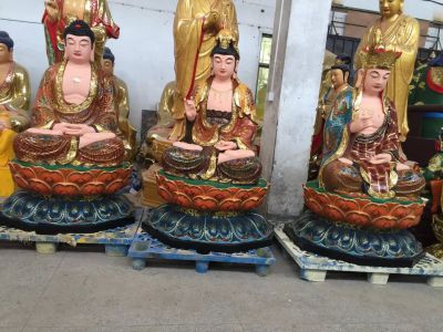 景区寺庙玻璃钢彩绘佛像三圣博鱼网页版
