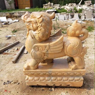 黄蜡石石雕会飞的庭院小型景观装饰品麒麟博鱼网页版