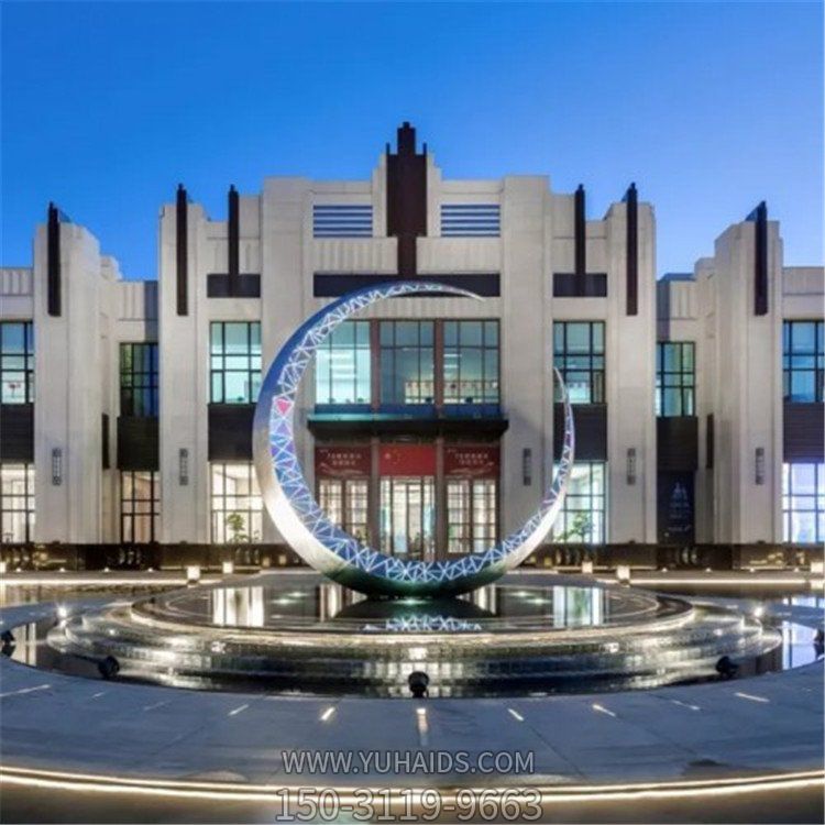 广场大型不锈钢几何月亮博鱼网页版