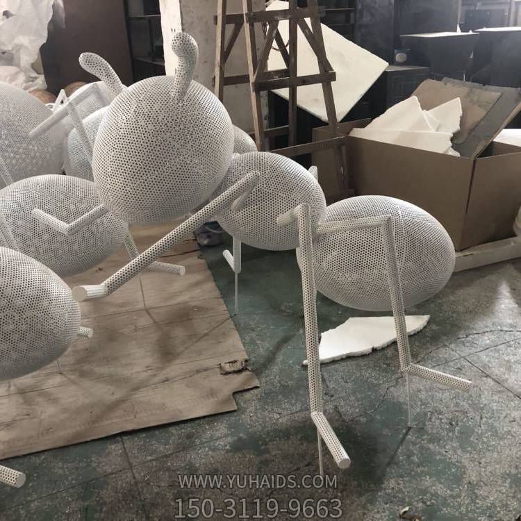 抽象不锈钢镂空蚂蚁小区 园林景观博鱼网页版