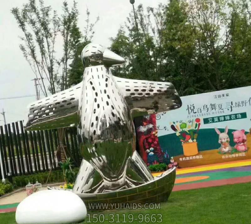 不锈钢镜面动物园游乐场大型仿真动物抽象个性天鹅博鱼网页版