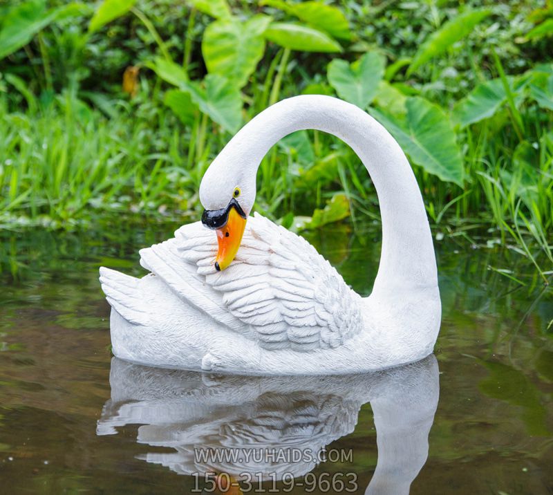 池塘湖边游泳的玻璃钢天鹅博鱼网页版