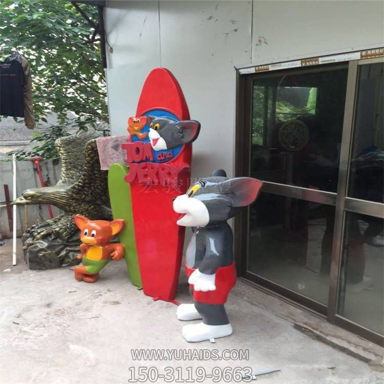 店铺门口玻璃钢彩绘卡通猫和老鼠博鱼网页版