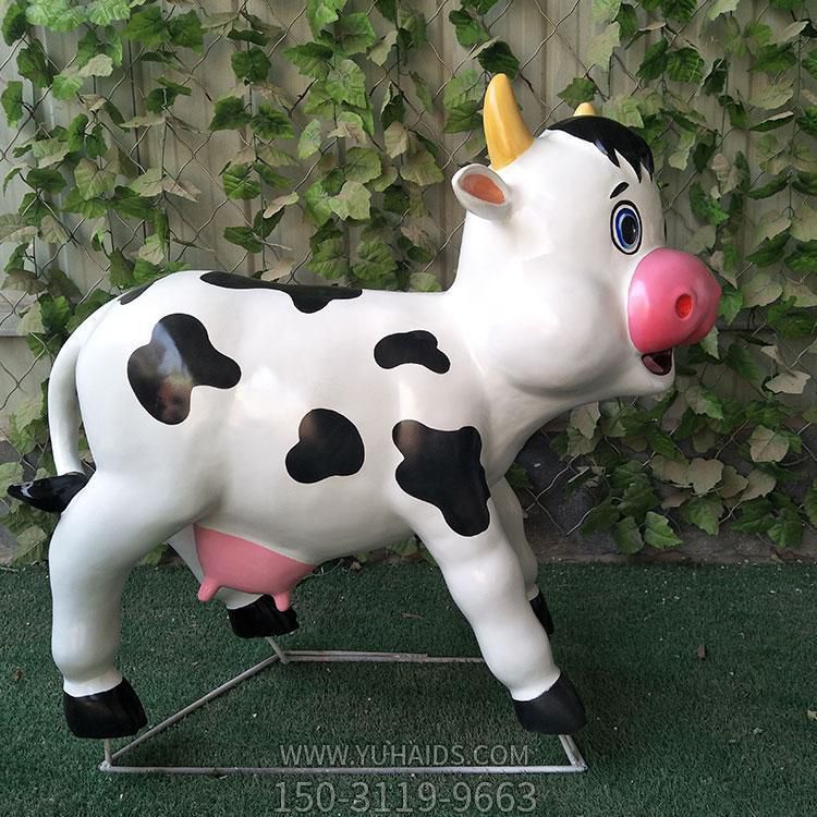 玻璃钢卡通小奶牛博鱼网页版户外园林摆件