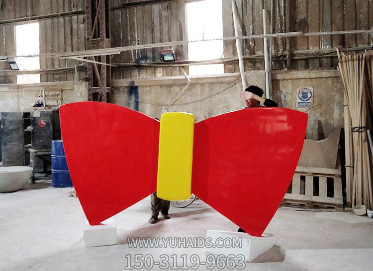 商场装饰大型彩绘玻璃钢蝴蝶结博鱼网页版