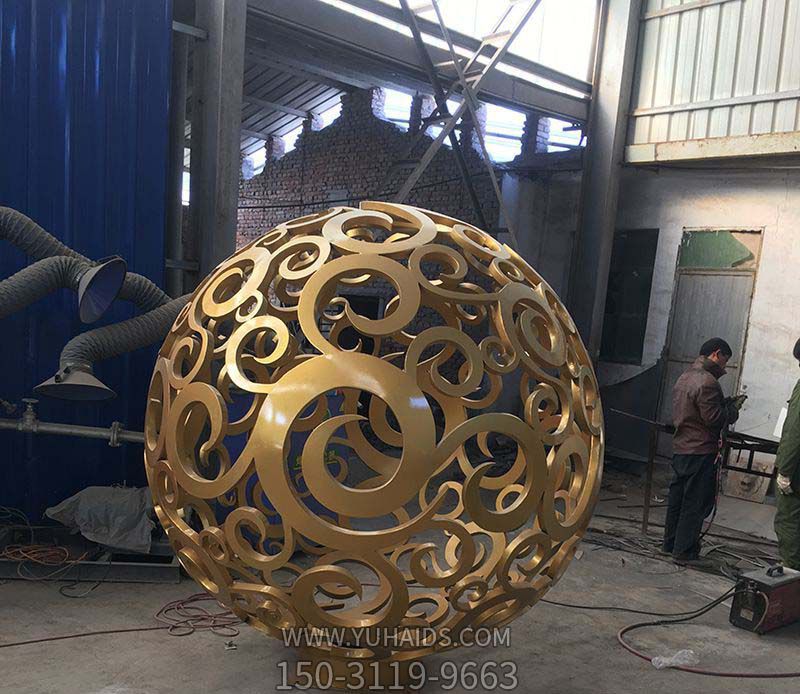 广场不锈钢鎏金镂空球博鱼网页版