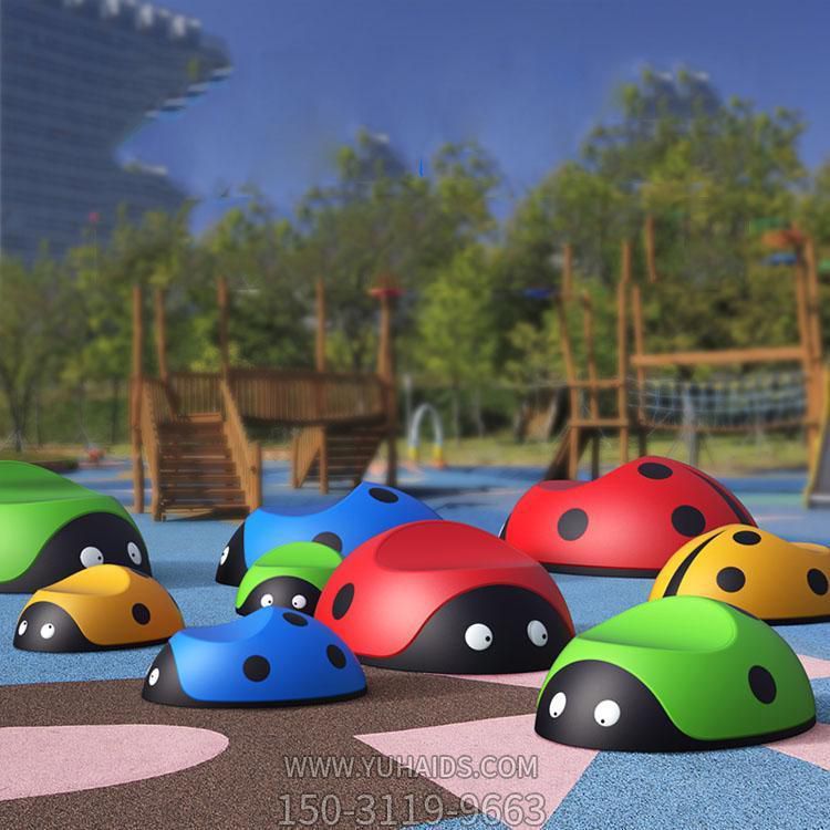 小区儿童乐园摆放玻璃钢喷漆卡通七星瓢虫博鱼网页版