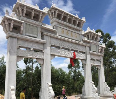 陵园门口摆放大理石雕刻仿古建筑牌坊石雕