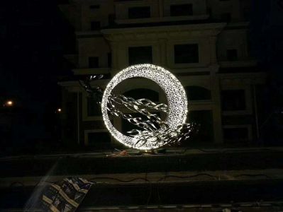 酒店门口大型创意不锈钢镂空圆环