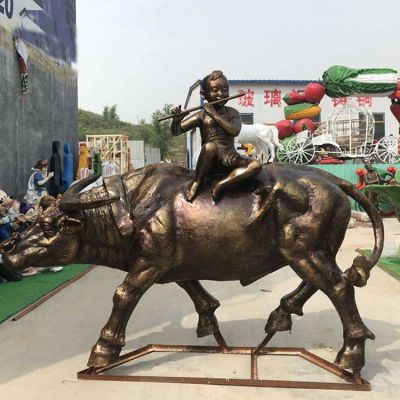 农场草边 铸铜玻璃钢仿铜喷漆水牛牧童博鱼网页版