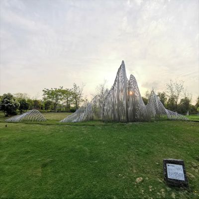 户外园林草地摆放不锈钢镂空创意假山景观博鱼网页版
