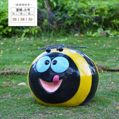 商场街道可爱胖呼呼玻璃钢蜜蜂博鱼网页版