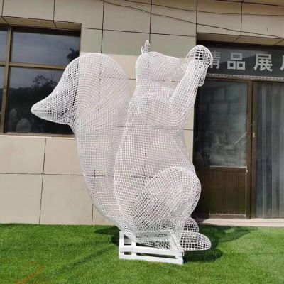 户外大型金属镂空网格松鼠博鱼网页版