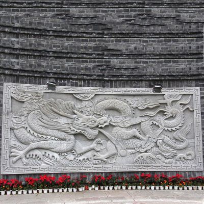 庭院墙面上的大理石石雕浮雕龙博鱼网页版